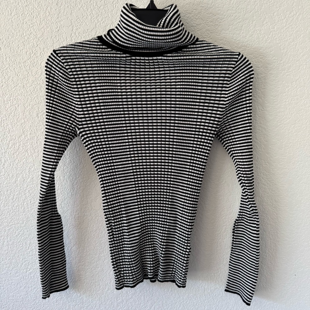 Anthropologie Black and White Striped Sweater Small